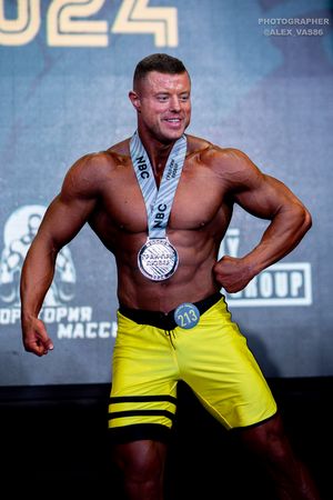 MEN'S PHYSIQUE +179